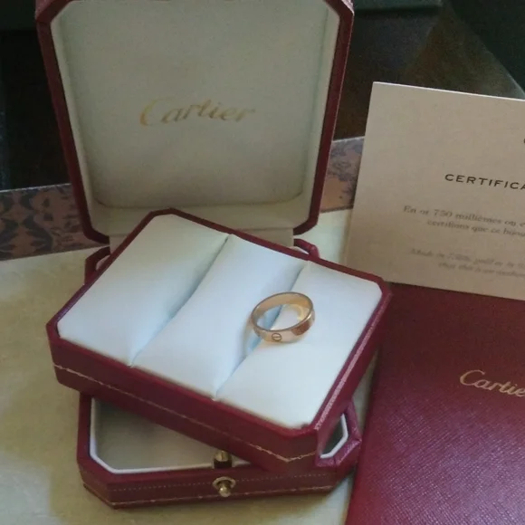 🚨SOLD🚨Cartier Rose Gold Love Band with Red Presentation Case - Picture 5 of 13